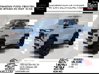 New 2025 GMC Canyon Elevation w/ Convenience Package image 1