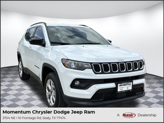 New 2025 Jeep Compass Latitude image 1