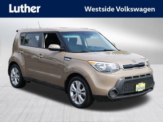 Used 2014 Kia Soul + image 1