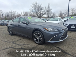 Certified 2022 Lexus ES 350 w/ Premium Package image 1