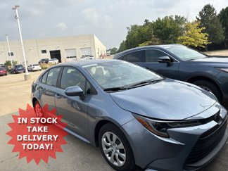 Used 2023 Toyota Corolla LE image 1