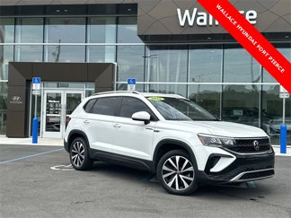 Used 2022 Volkswagen Taos SE image 1