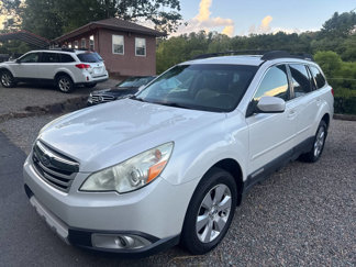 Used 2011 Subaru Outback 2.5i Limited w/ PWR Moonroof Pkg image 1