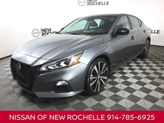 Certified 2021 Nissan Altima 2.5 SR image 1