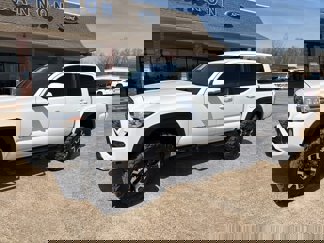 Used 2020 Toyota Tacoma TRD Off-Road w/ Technology Package image 1
