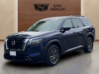 Used 2024 Nissan Pathfinder SV image 1