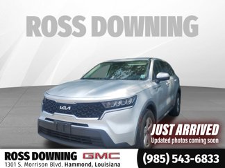 Used 2022 Kia Sorento LX image 1
