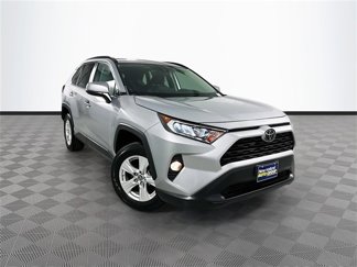 Used 2019 Toyota RAV4 XLE image 1