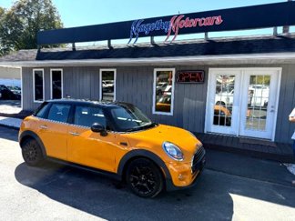 Used 2016 MINI Cooper 4-Door Hardtop w/ Wired Package image 1