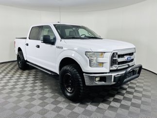 Used 2015 Ford F150 XLT image 1