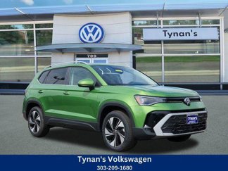 New 2025 Volkswagen Taos SE image 1