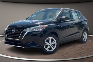New 2025 Nissan Kicks S image 1