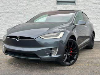 Used 2016 Tesla Model X P90D image 1