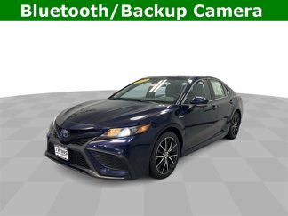 Used 2021 Toyota Camry SE image 1