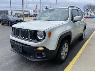 Used 2016 Jeep Renegade Latitude image 1