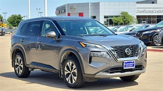 Used 2021 Nissan Rogue SV image 1