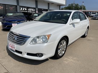 Used 2010 Toyota Avalon Limited image 1
