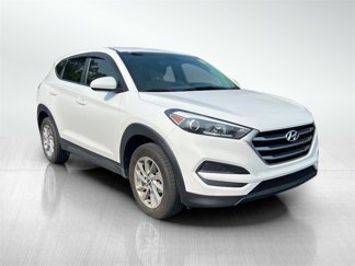 Used 2018 Hyundai Tucson SE image 1