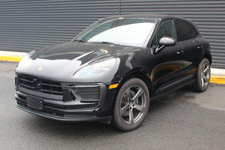 Certified 2025 Porsche Macan image 1