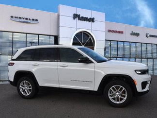 Used 2023 Jeep Grand Cherokee Laredo X image 1