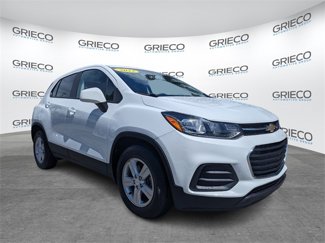 Used 2022 Chevrolet Trax LS w/ Tint and Cruise Package image 1