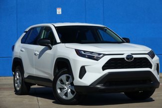 Used 2023 Toyota RAV4 LE image 1