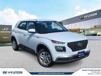 Certified 2023 Hyundai Venue SE image 1