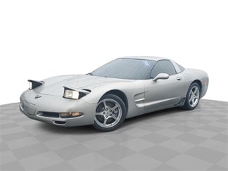 Used 2000 Chevrolet Corvette Coupe w/ Roof Pkg image 1