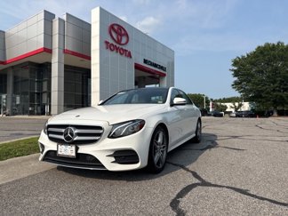 Used 2019 Mercedes-Benz E 300 4MATIC image 1