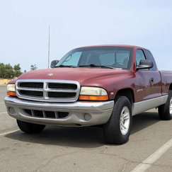 Used 2000 Dodge Dakota 2WD Club Cab image 1