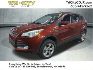 Used 2015 Ford Escape SE image 1
