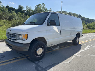 Used 2002 Ford E-250 and Econoline 250 image 1