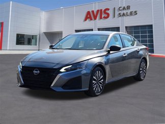 Used 2024 Nissan Altima 2.5 SV image 1