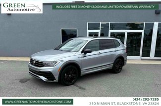 Used 2022 Volkswagen Tiguan SE R-Line image 1