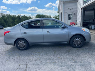 Used 2014 Nissan Versa SV image 1