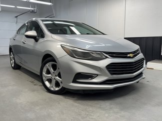 Used 2017 Chevrolet Cruze Premier image 1