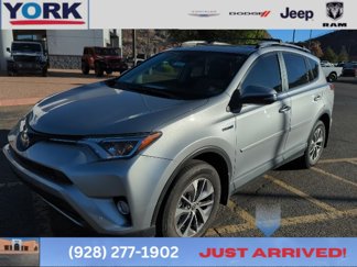 Used 2017 Toyota RAV4 XLE image 1
