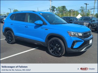 Used 2022 Volkswagen Taos SE image 1
