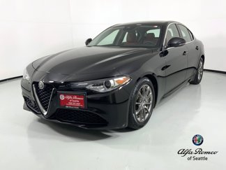 Used 2020 Alfa Romeo Giulia image 1