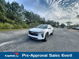 Used 2024 Chevrolet Trax LT w/ Driver Confidence Package image 1