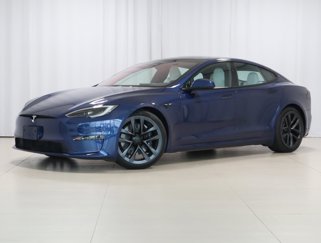 Used 2024 Tesla Model S image 1