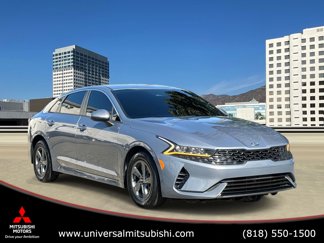 Used 2021 Kia K5 LX image 1