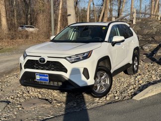 Used 2022 Toyota RAV4 XLE image 1