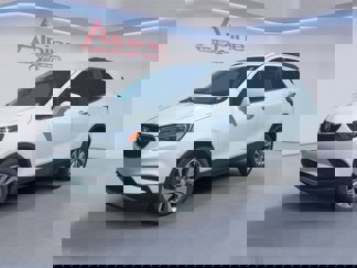 Used 2020 Buick Encore Preferred image 1