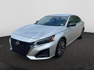 Used 2024 Nissan Altima 2.5 SV image 1
