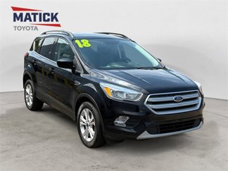 Used 2018 Ford Escape SE w/ SE Sync 3 Package image 1