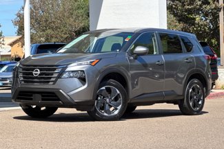 Used 2024 Nissan Rogue SV video 2