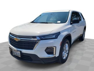 Used 2022 Chevrolet Traverse LS image 1