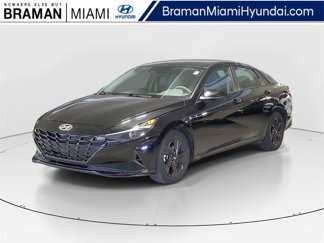 Certified 2023 Hyundai Elantra SEL w/ Cargo Package image 1