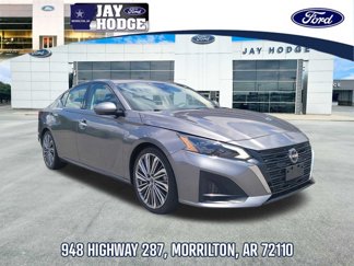 Used 2023 Nissan Altima 2.5 SL image 1